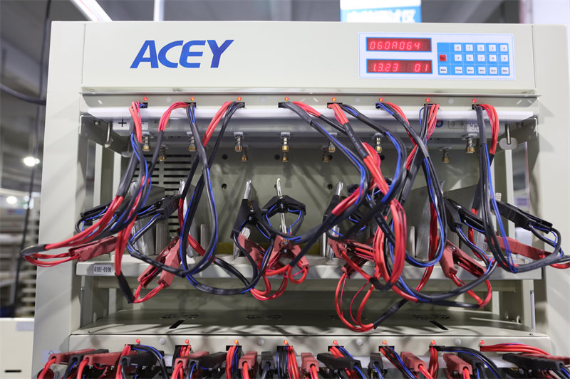 Machine de classement de capacité prismatique Machine de classement de capacité prismatique