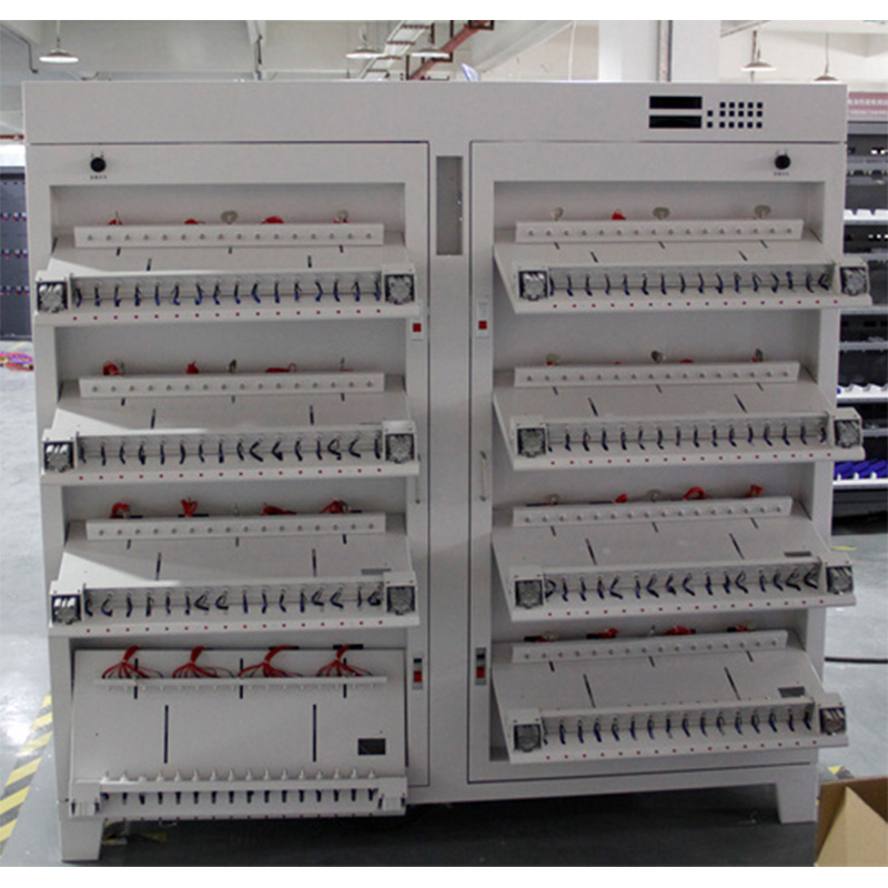 Machine de classement horizontale de la capacité des cellules de batterie au lithium à 256 canaux
 