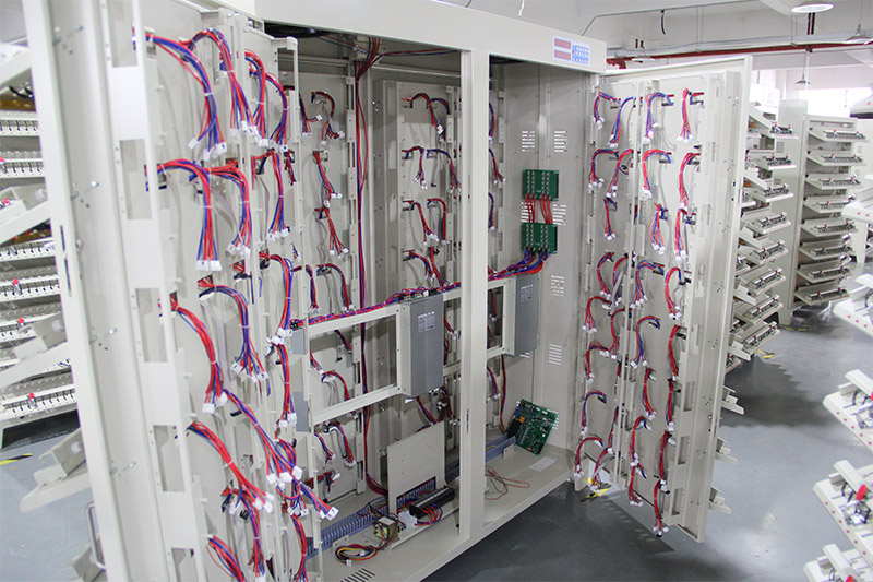 Machine d'essai de décharge de charge de cellule cylindrique de batterie au lithium de la Manche 512 5V 5A
 