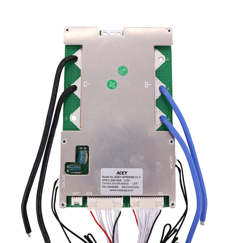 Système de gestion de batterie 24S 84V 60A 18650 avec UART
 